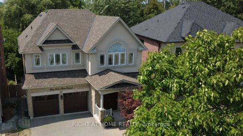 67 Timna Cres, Maple, ON, L6A4L7 | Card Image