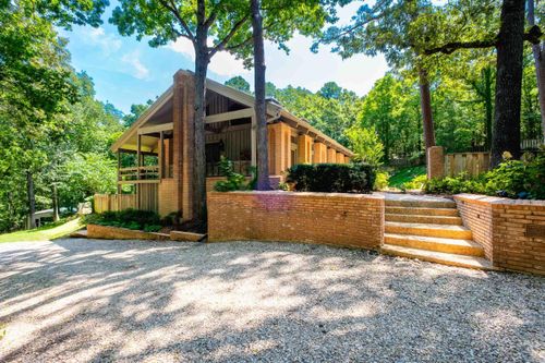 8101 Barrett Rd, Roland, AR, 72135-9776 | Card Image