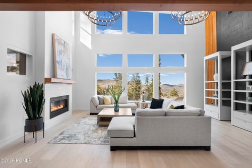 200 Matterhorn Dr, Park City, UT, 84098-5228 | Card Image