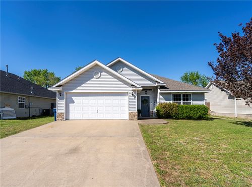 1003 Sunrise Cir, Siloam Springs, AR, 72761-2417 | Card Image