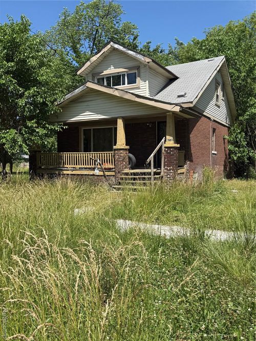 19710 Irvington St, Detroit, MI, 48203-1606 | Card Image