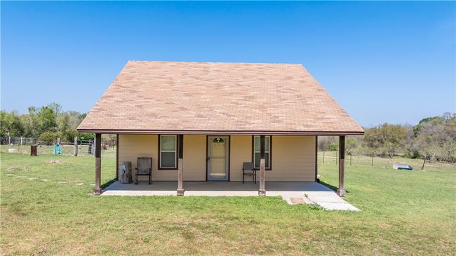 5732 Rose Hill Rd, House other with 2 bedrooms, 2 bathrooms and null parking in Calvert TX | Image 4