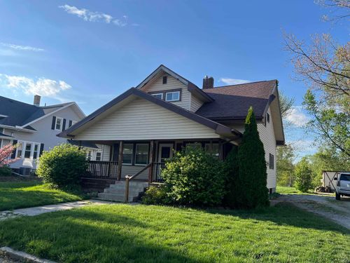 205 E Main St, Van Buren, IN, 46991-7011 | Card Image