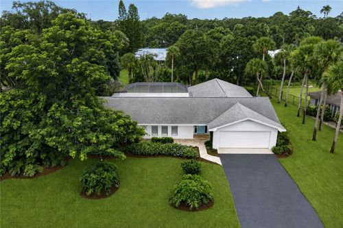 655 Catalina St, Vero Beach, FL, 32960-6139 | Card Image