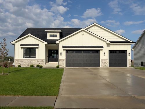 1350 Nw Brooks Dr, Waukee, IA, 50263-7409 | Card Image