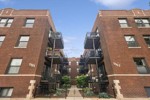 3s-1153 W Grace St, Chicago, IL, 60613-2849 | Card Image