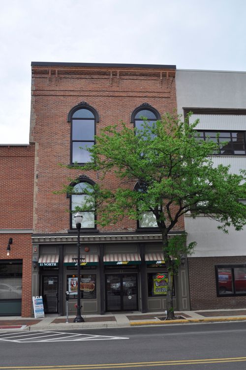 300-11 N Genesee St, Waukegan, IL, 60085-4348 | Card Image