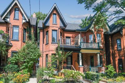 18 Earnbridge St, Home with 4 bedrooms, 4 bathrooms and 2 parking in Toronto ON | Image 2