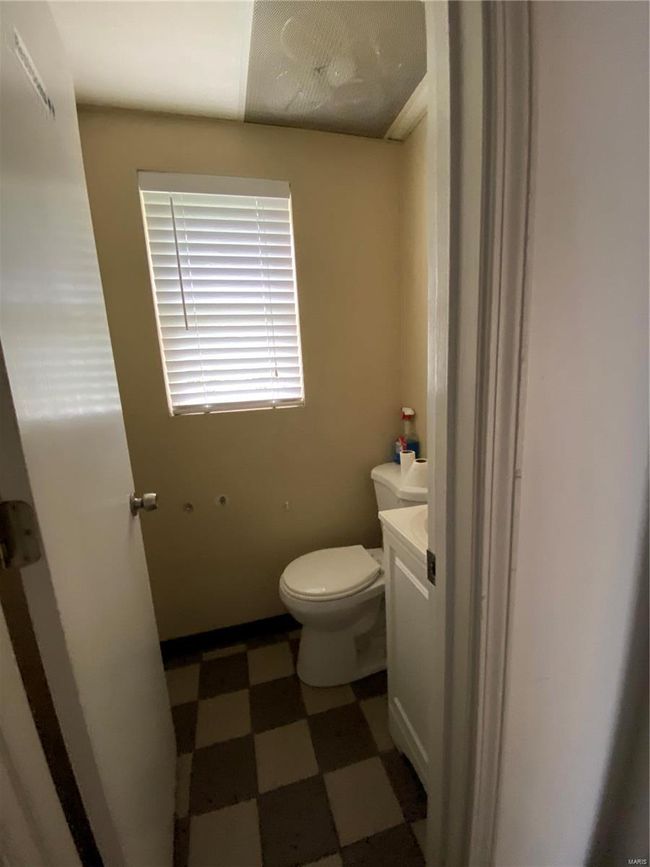 8420 Airport Rd, Home with 0 bedrooms, 0 bathrooms and null parking in Berkeley MO | Image 27