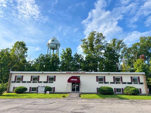 l-5-21 N Plank Rd, Newburgh, NY, 12550-2128 | Card Image