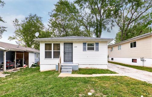 1229 Lakeview Avenue, Spanish Lake, MO, 63138 | Card Image