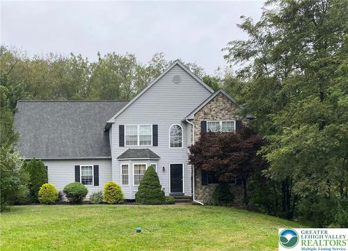 120 Palomino Cir, Bangor, PA, 18013-9521 | Card Image