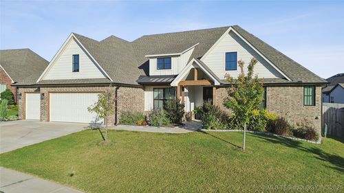 407 N 84th Pl, Broken Arrow, OK, 74014-7450 | Card Image