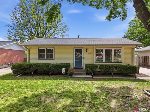 1737 Deweese Drive, Lincoln, NE, 68504 | Card Image