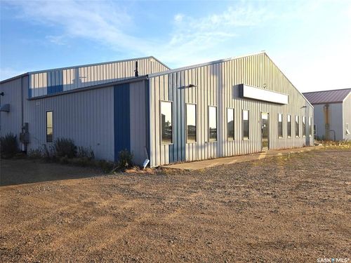 64 Devonian St, Estevan, SK, S4A0T3 | Card Image