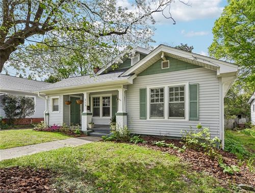 213 Westover Ter, Greensboro, NC, 27403-1230 | Card Image