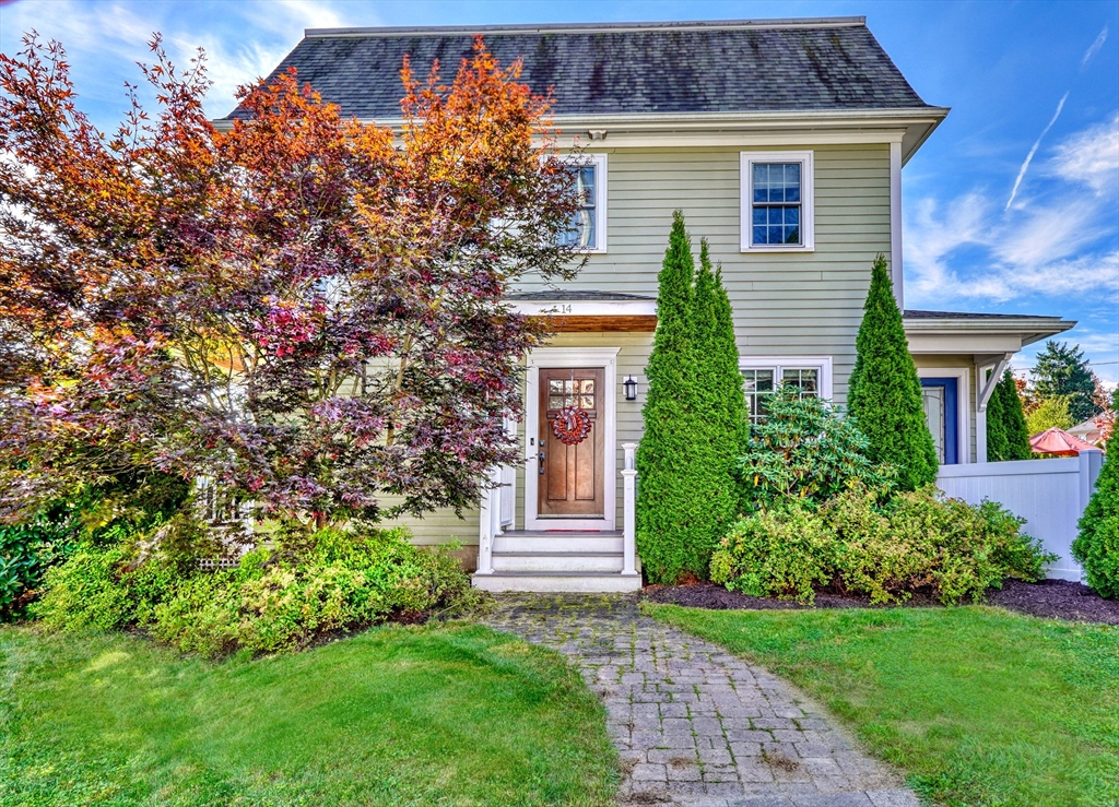 Dean St, Westwood, MA 02090