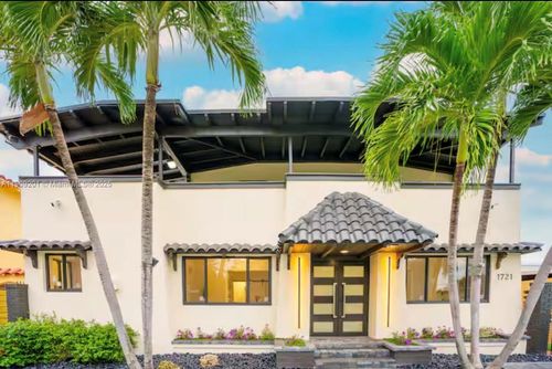 1721 Sw 11th Ter, MIAMI, FL, 33135-5111 | Card Image