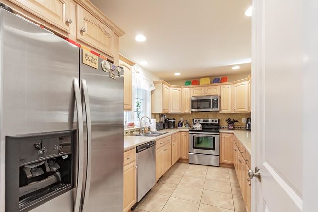 29 Shaker Hill Rd, Condo with 2 bedrooms, 2 bathrooms and null parking in Hooksett NH | Image 7