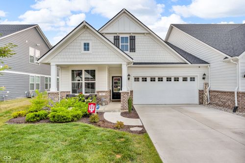 811 Stone Trace Ct, Avon, IN, 46123-1304 | Card Image