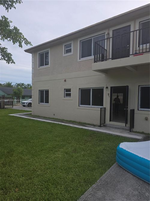 1-97 Ne 59th Ter, Miami, FL, 33137-2014 | Card Image