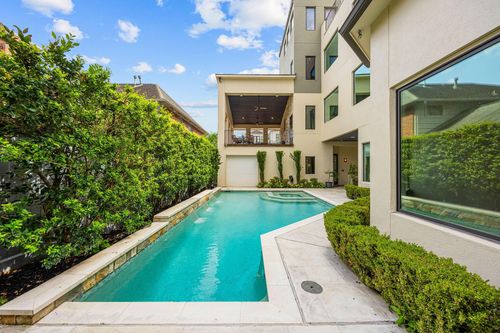 1942 W Clay St, Houston, TX, 77019-3704 | Card Image