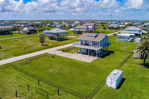 872 Oneil, Crystal Beach, TX, 77650 | Card Image