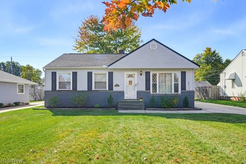 6110 Archwood Rd, Independence, OH, 44131-4900 | Card Image