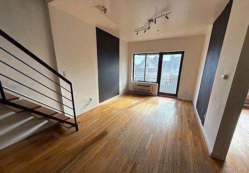 apt-c-175-28 89th Ave, Jamaica, NY, 11432-5544 | Card Image