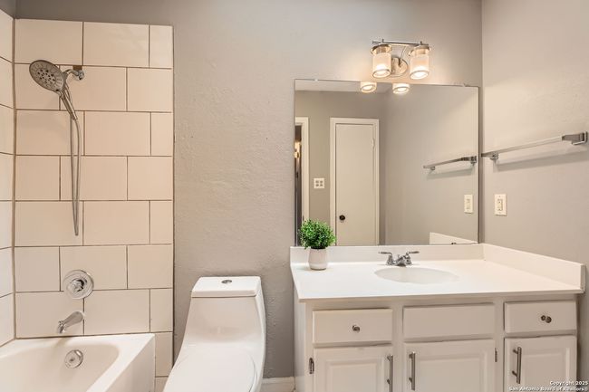 APT-68 - 8611 Datapoint Dr, Condo with 2 bedrooms, 2 bathrooms and null parking in San Antonio TX | Image 10