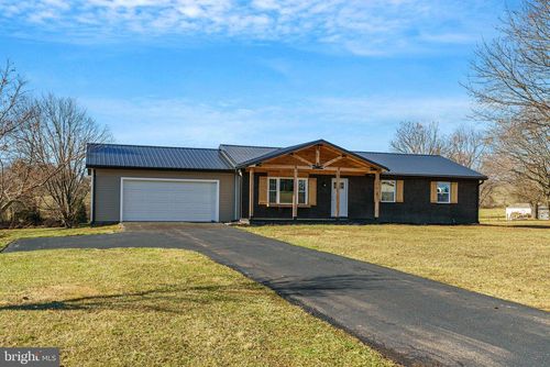 14 Marie Ln, WEST GROVE, PA, 19390-9302 | Card Image