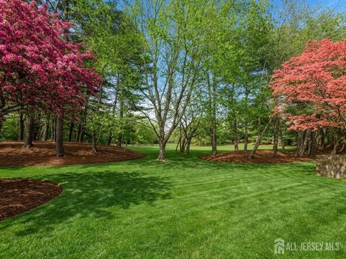537 Sayre Dr, Princeton, NJ, 08540-5851 | Card Image