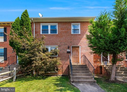 249 Meadows Ln Ne, LEESBURG, VA, 20176-4449 | Card Image