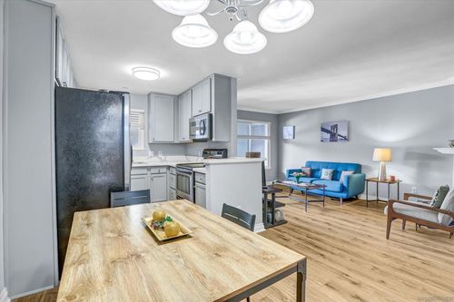 unit-311-1756 Essex St, San Diego, CA, 92103-3682 | Card Image