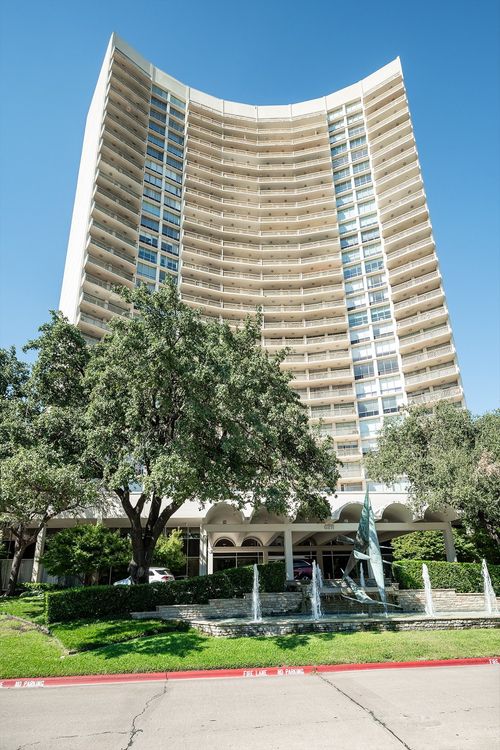 g124-6211 W Northwest Hwy, Dallas, TX, 75225-3467 | Card Image