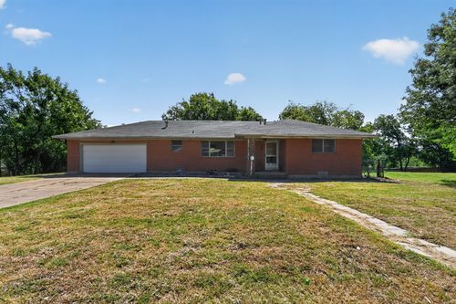 926 Se 5th St, Grand Prairie, TX, 75051-3227 | Card Image
