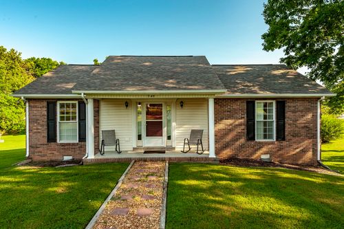 748 E College St, Greenbrier, TN, 37073-5395 | Card Image