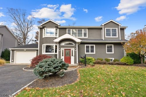 77 Rockwood Rd, Florham Park, NJ, 07932-2614 | Card Image