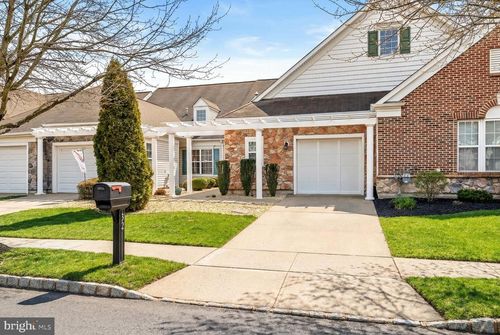 32 Sparrow Dr, HAMILTON, NJ, 08690-2462 | Card Image