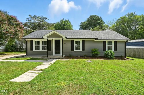 414 N Cypress St, Wendell, NC, 27591-9794 | Card Image