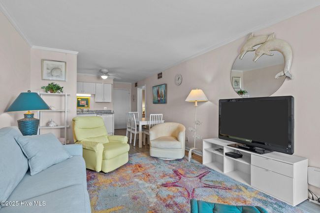 H9 - 2008 E Fort Macon Rd, Condo with 2 bedrooms, 2 bathrooms and null parking in Atlantic Beach NC | Image 9