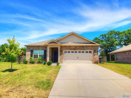 14970 Eva Cir, Athens, AL, 35613-7677 | Card Image