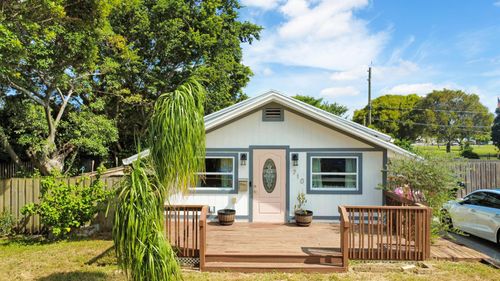 710 S Pine St, Lake Worth Beach, FL, 33460-4750 | Card Image