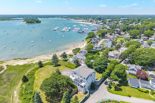 12 Groveland St, Buzzards Bay, MA, 02532-5369 | Card Image
