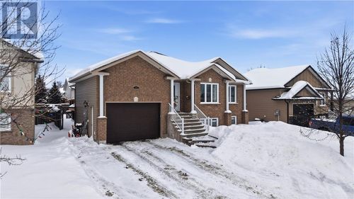 159 Racicot Dr, Garson, ON, P3L0A3 | Card Image