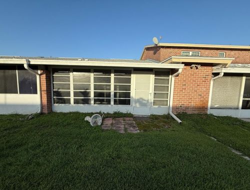 1264 Village Way, ORLANDO, FL, 32807-2922 | Card Image