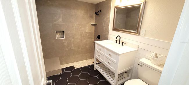 2nd bathroom-everything is all new | Image 16