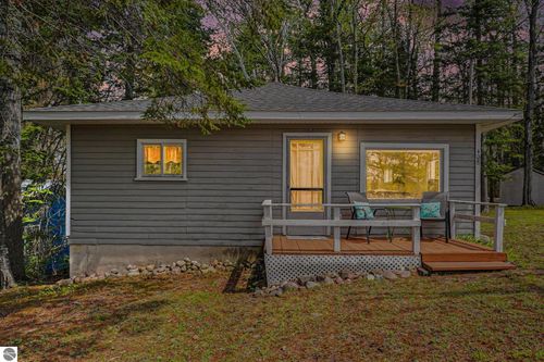 408 S Sage Lake Rd, Hale, MI, 48739-9126 | Card Image