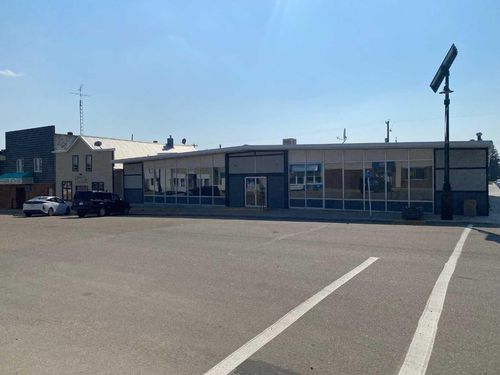 5016 50 Street, Eckville, AB, T0M0X0 | Card Image