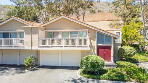 583 Calle De Las Ovejas, Oak Park, CA, 91377-3715 | Card Image